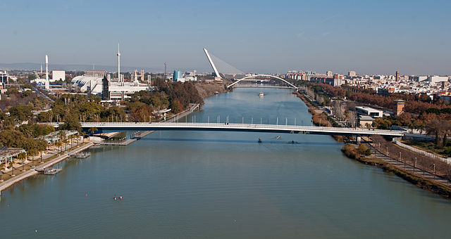 Vista aérea del Guadalquivir por la Cartuja de Sevilla Vista aérea del Guadalquivir por la Cartuja de Sevilla
