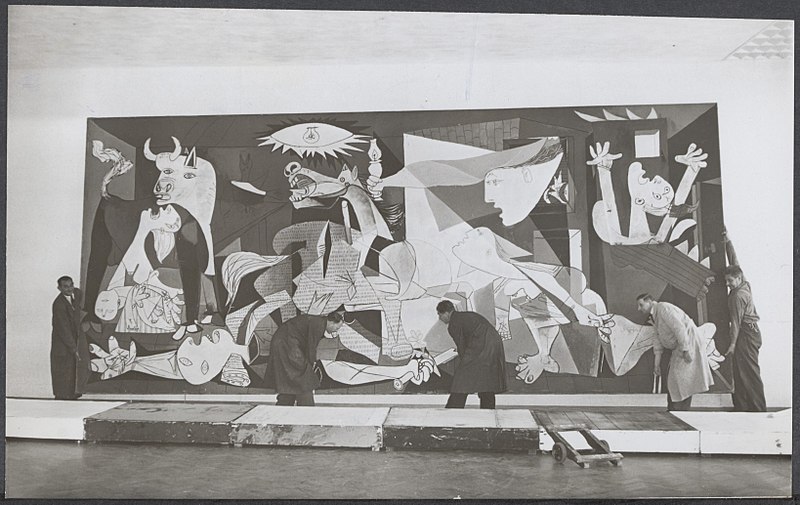Instalación del Guernica en Amsterdam, 1956 Instalación del Guernica en Amsterdam, 1956