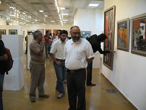 Visitantes de una exposición
